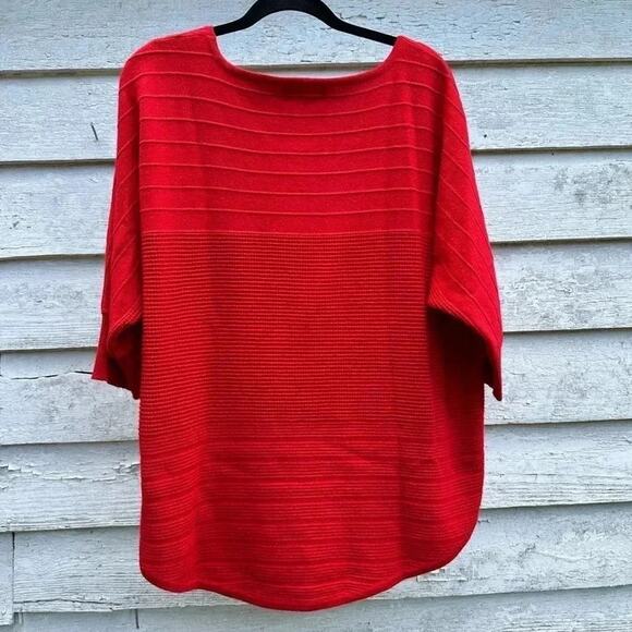 Design, history, Pullover short sleeve, red sweater plus size 1X - Picture 2 of 5